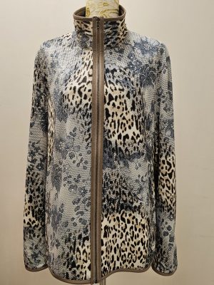 CHAQUETA REVERSIBLE SEDA CON BROCHES AL COSTADO CAFE