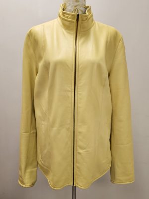 CHAQUETA REVERSIBLE SEDA CON BROCHES AL COSTADO AMARILLO