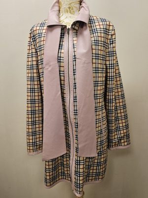REVERSIBLE BURBERRY CORBATIN ROSADA